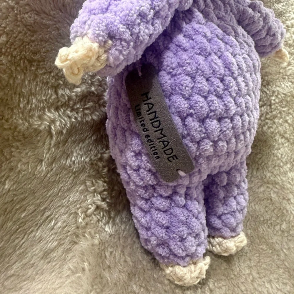 ORIGINAL HANDCRAFTED LABUBU MONSTER CROCHET PLUSHIE, ONE SIZE, PURPLE - Picture 5 of 8